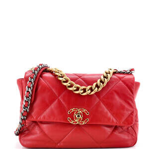 Chanel 19 Flap Bag Quilted Leather #231213C47B